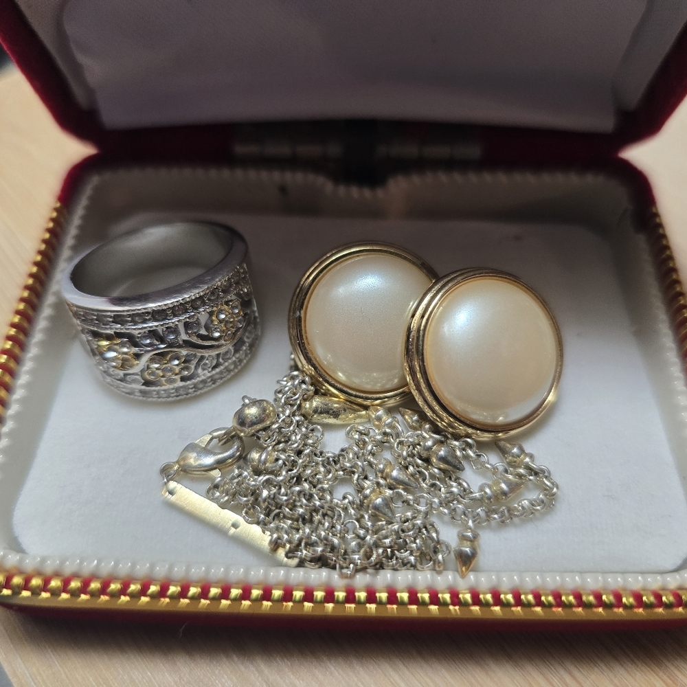 Vintage Costume Jewelry Gold Tones